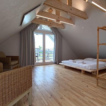 Cetri Veji Hotel Юркалне Екстериор снимка