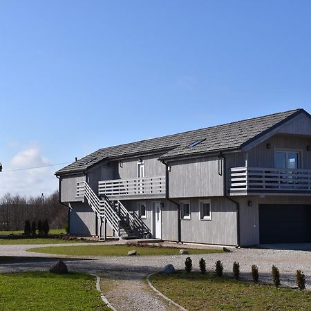 Cetri Veji Hotel Юркалне Екстериор снимка