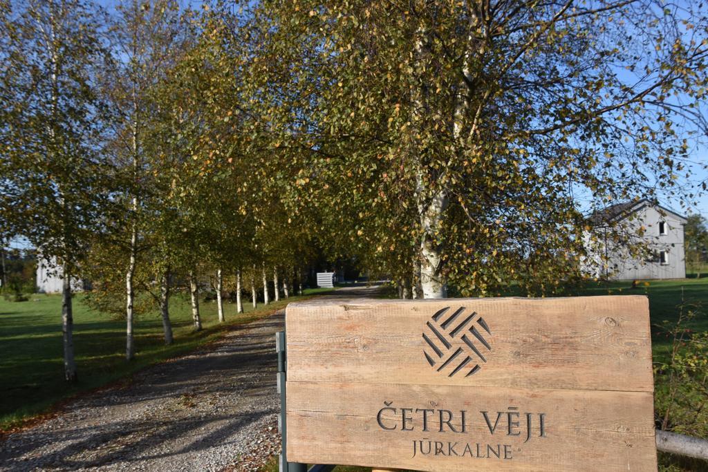 Cetri Veji Hotel Юркалне Екстериор снимка